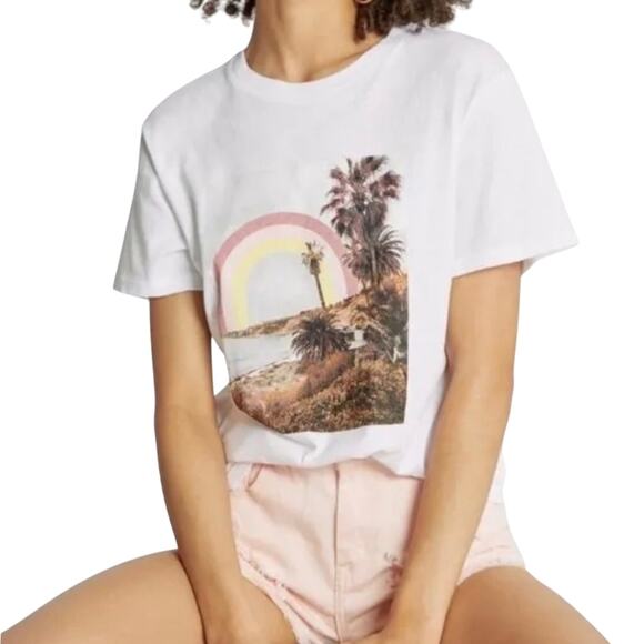 NWT Wildfox White Rainbow Coast KeKe T Shirt Graphic Print Relaxed Fit Baby Soft - Picture 16 of 16